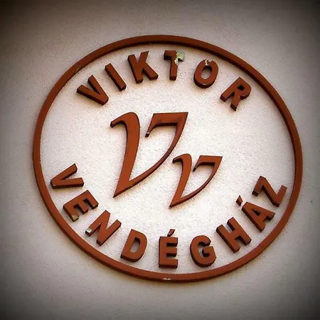 Viktor Vendeghaz Es Apartmanhaz