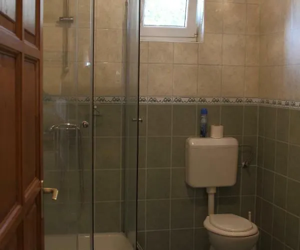 Viktor Vendeghaz Es Apartmanhaz Vendégház Baktalórántháza