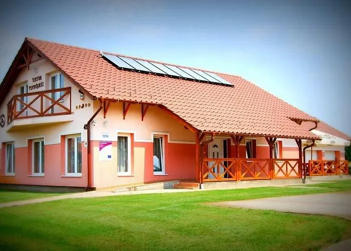 Viktor Vendeghaz Es Apartmanhaz